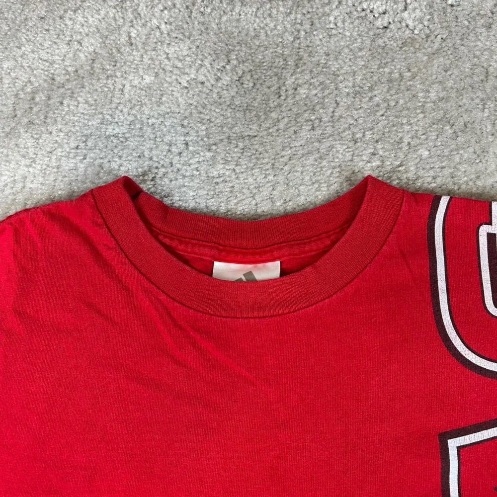 VTG Adidas Graphic T-Shirt Mens M Red Vertical Logo Short Sleeve Crew Neck Tee